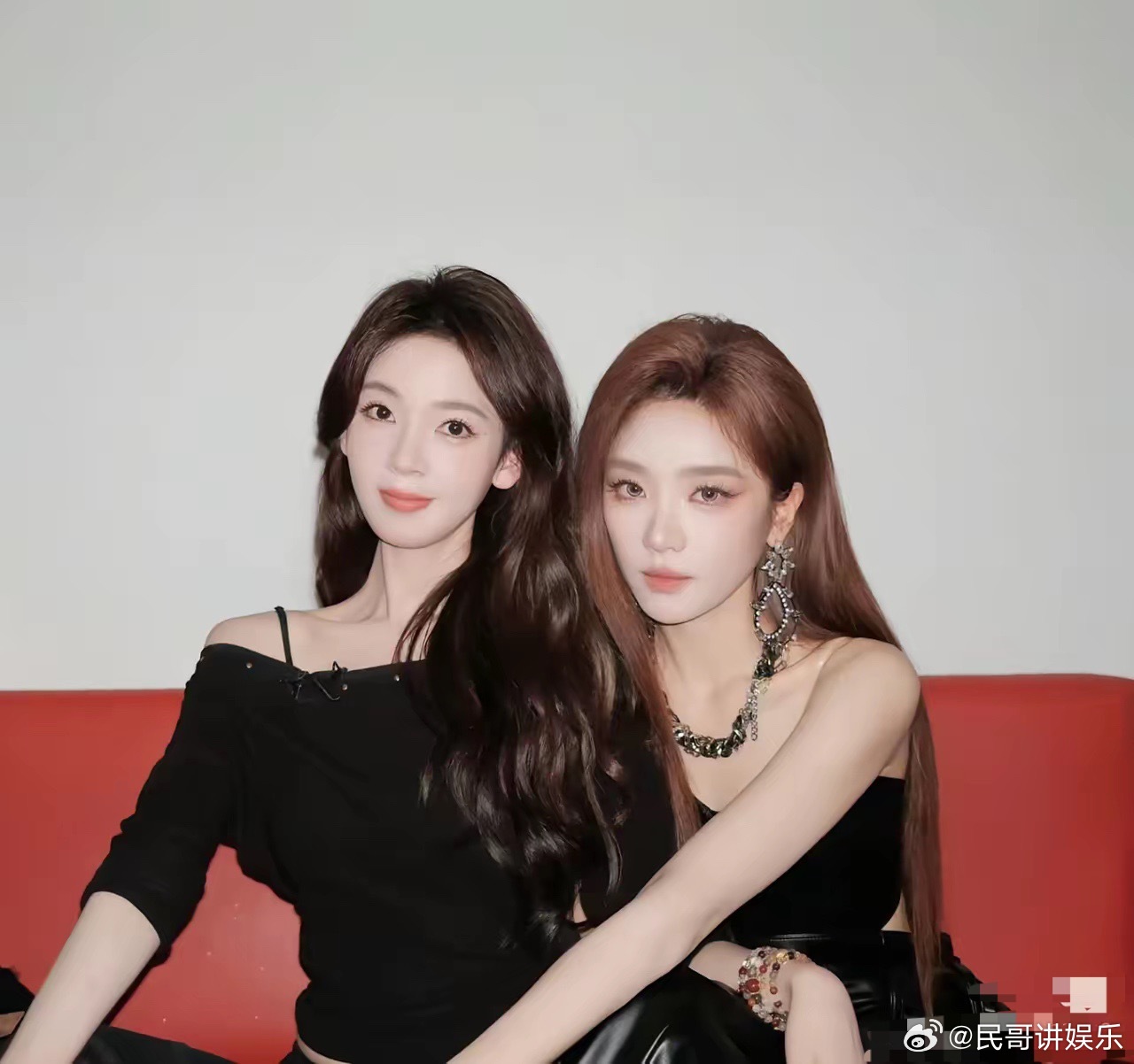 我有个朋友见过陈瑶张月。她跟我说了句大实话说，以后不要再说她俩是美女了，说她俩是