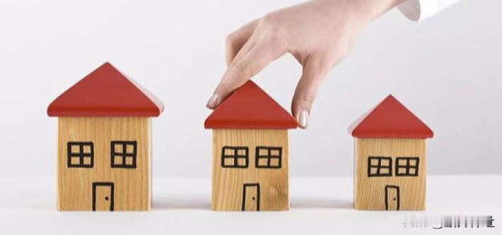 美女销冠一年卖出56套房

近日，山东青岛。一名95后美女销冠在2025年卖出5