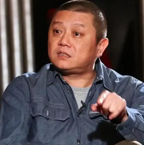 突然发现解放台湾省的建议，王朔的思路太妙了！他曾说，收复台湾不需要打仗，先宣布台