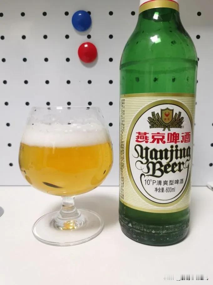 是我们老了还是燕京啤酒变了味道，再也喝不出以前的情怀，好像味道也变了一样。

曾