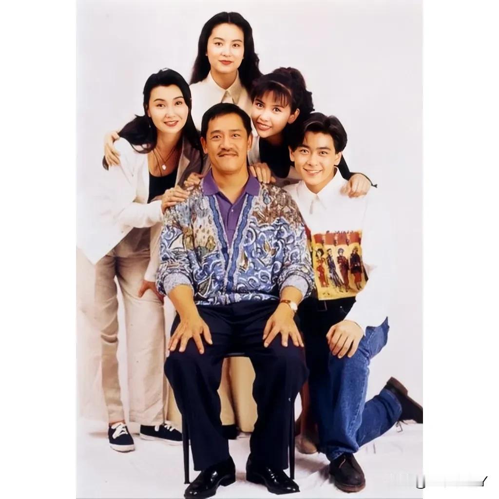 1993年，吴耀汉、林志颖、张曼玉、林青霞、邱淑贞同框的合照，真是惊艳了时光。