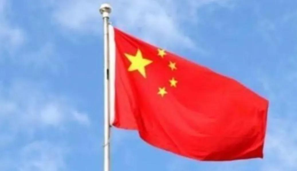 《联合早报》曾声称，中国的行为模式跟美俄一样，是“强权做派”，中国极有可能在20