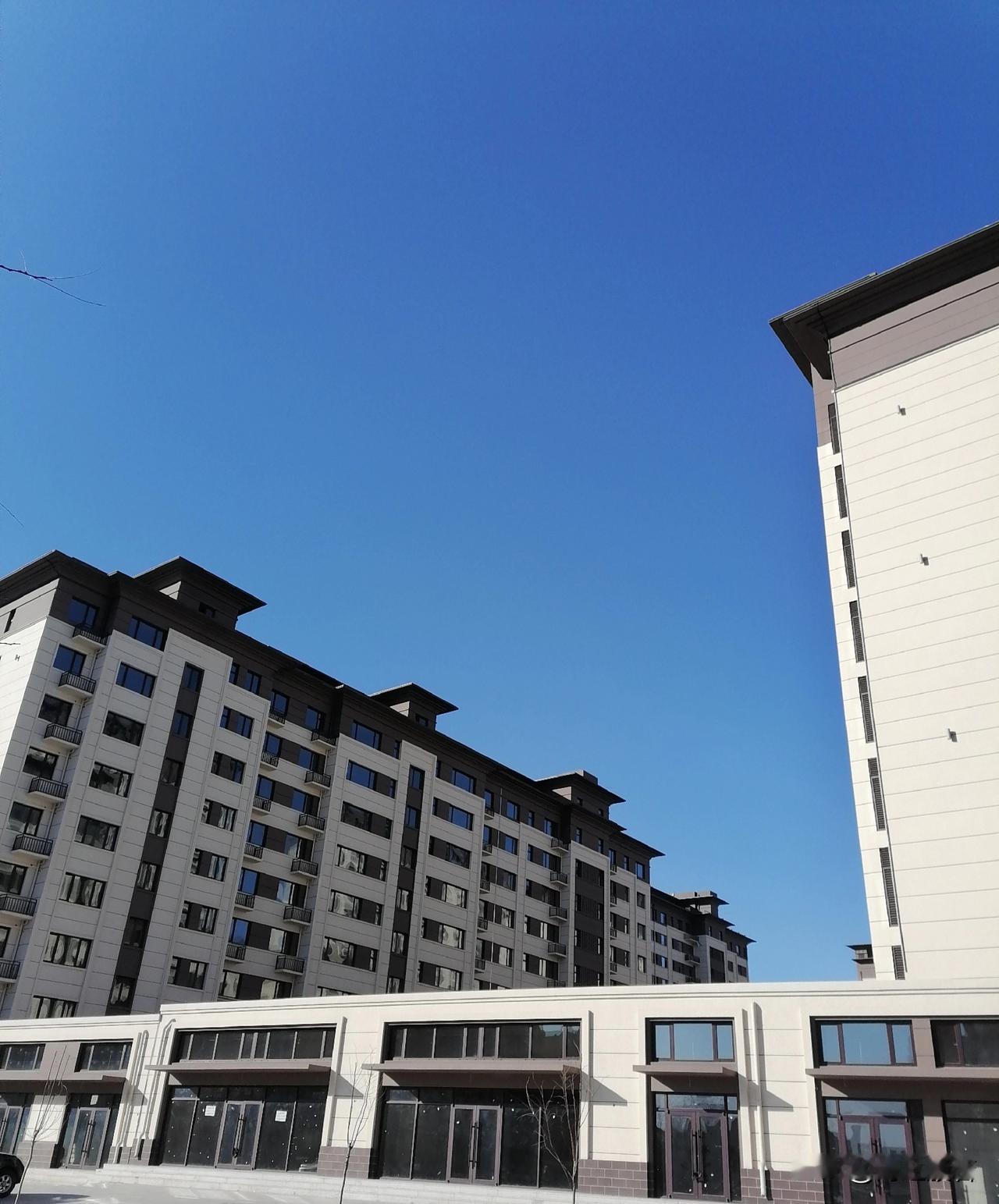 今天晴空万里，大东北的冬天也变得温和起来，计划的事情太多，备忘录上记得满满当当，