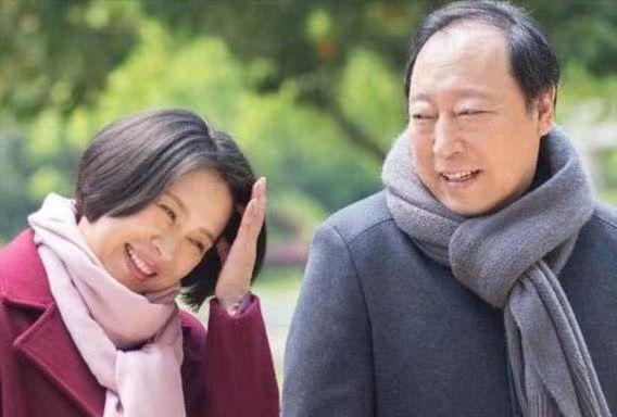 天津，老人对比自己小20岁的保姆提出：“你嫁给我吧，什么都不用做，我把名下的3套