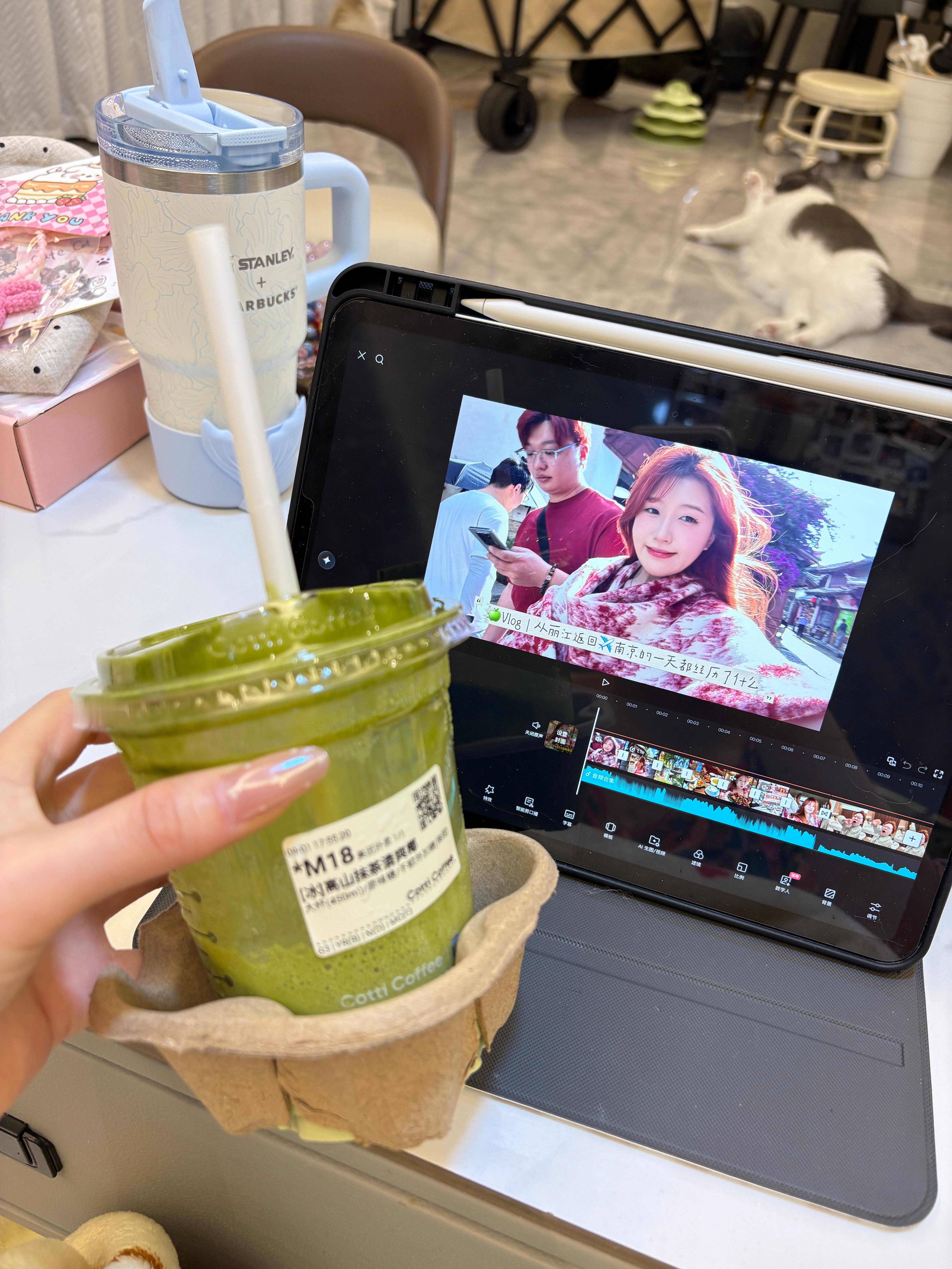 剪完了但素没有审出来 明天看可以吗闺们[柯基]我今晚研究那个蛋黄酥去 我第一次搞