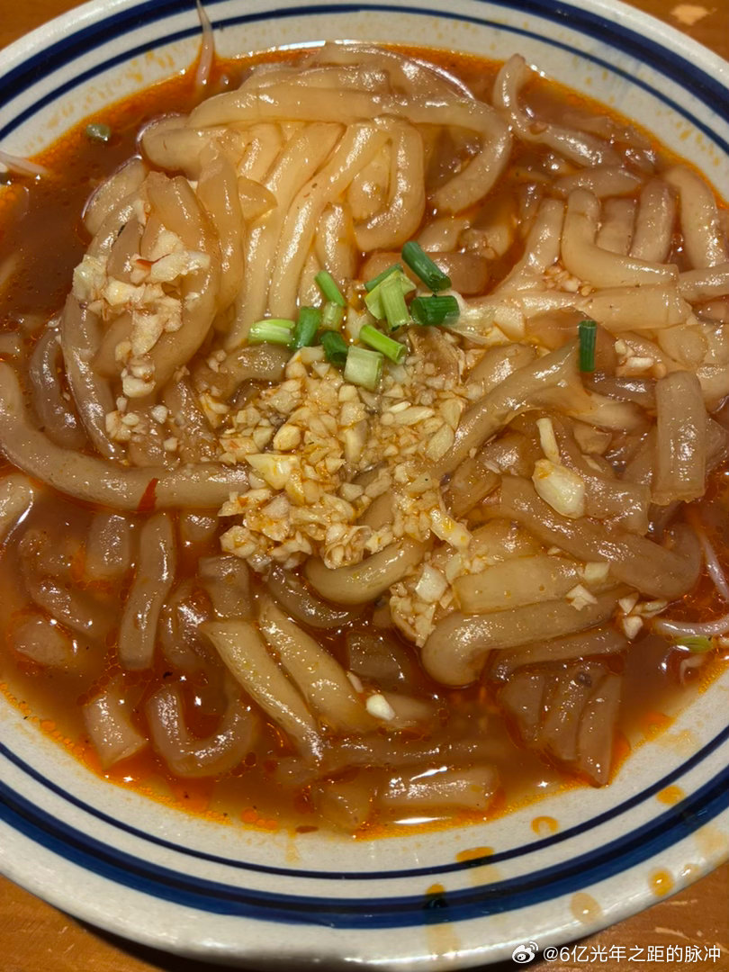 找到一家超好吃的川菜馆，很普通的土豆粉都超级好吃 