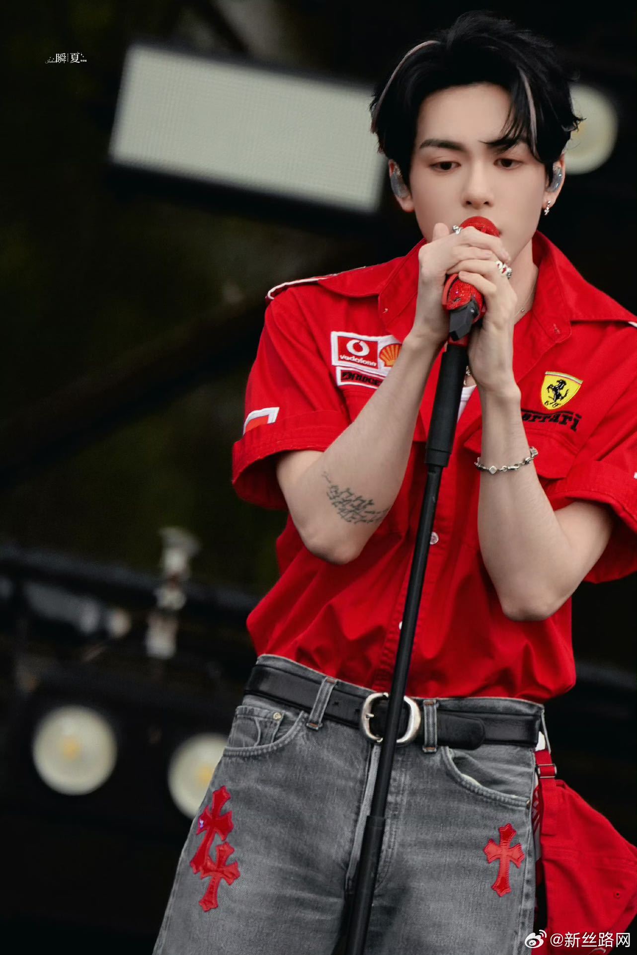 能不能给曾舜晞也接下歌手的活曾舜晞粉演员赠爱豆吗 能不能够给我们的大帅哥也接一下