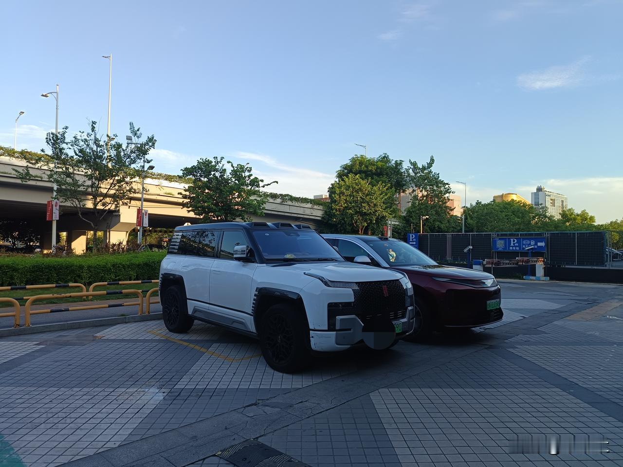 开这个车的绝对是大佬
这已经是共识了吧
……