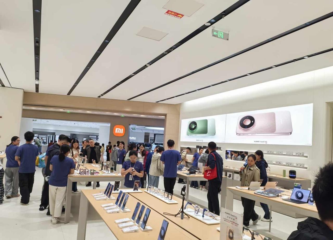会员日来店里贴膜，整个服务态度很好[微笑][微笑]点赞