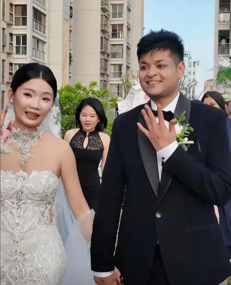 天价嫁妆、亲友团旅游全包…印度男友被指“婚俗陷阱”后竟发函索赔

一场中印跨国恋