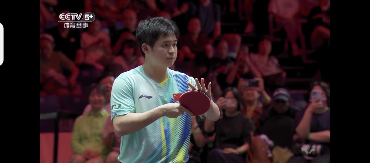 今天忙着看线下乒乓球比赛，没有看国乒比赛，刚才看到林诗栋3:1赢下大登，心里猛一