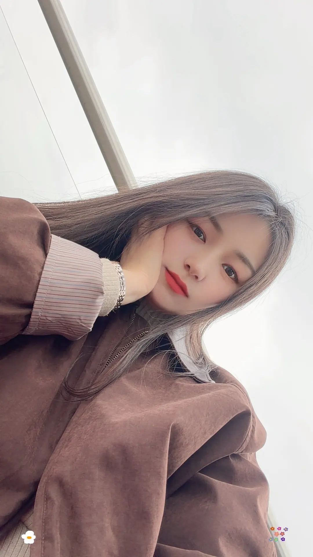 无人兜底的人生和强势的性格，造就了我看起来什么都可以，于是我便不再依靠...