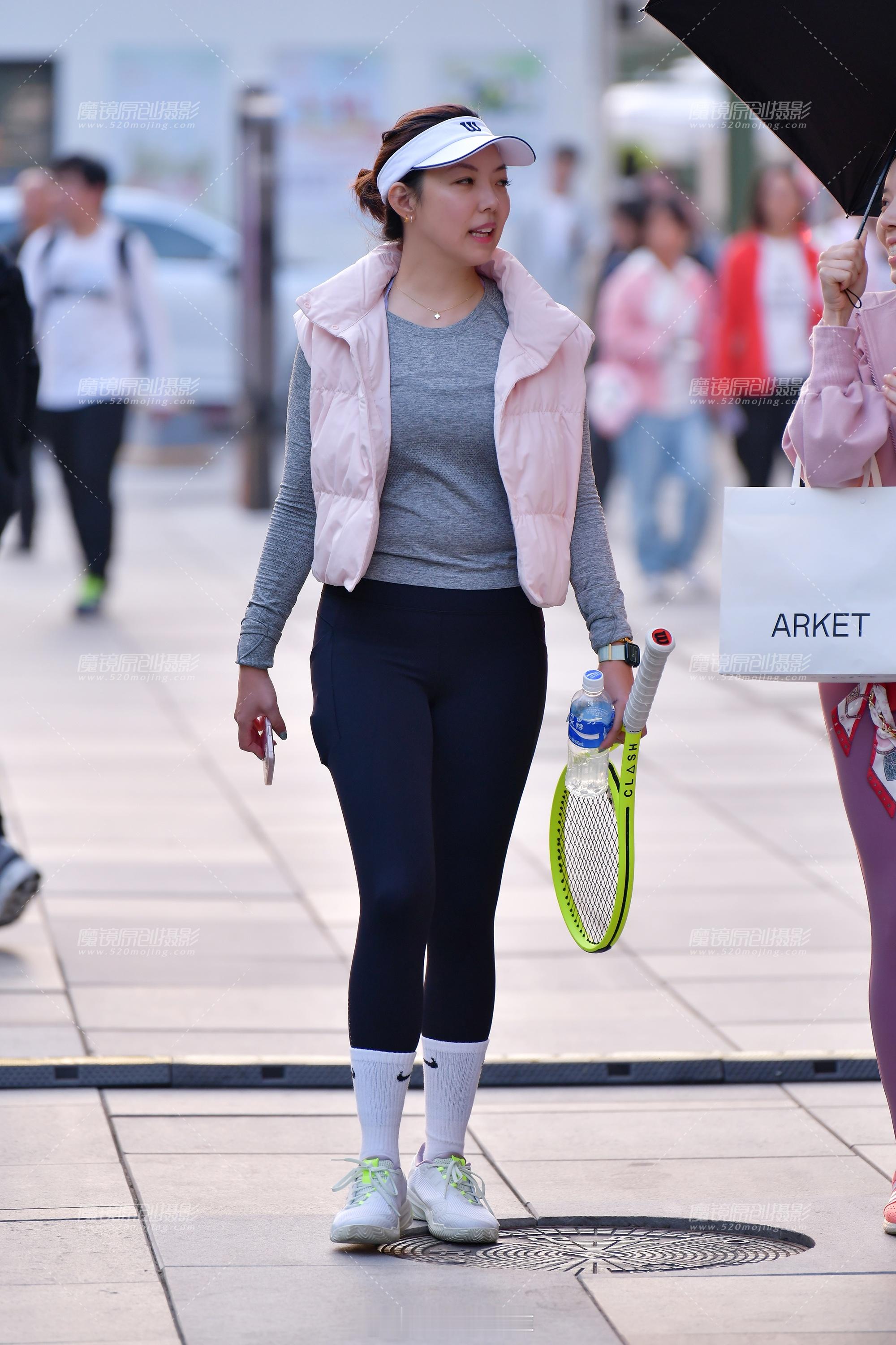 今年最想要的羽绒服出现了这羽绒服小马甲好像也挺不错！ ​​​