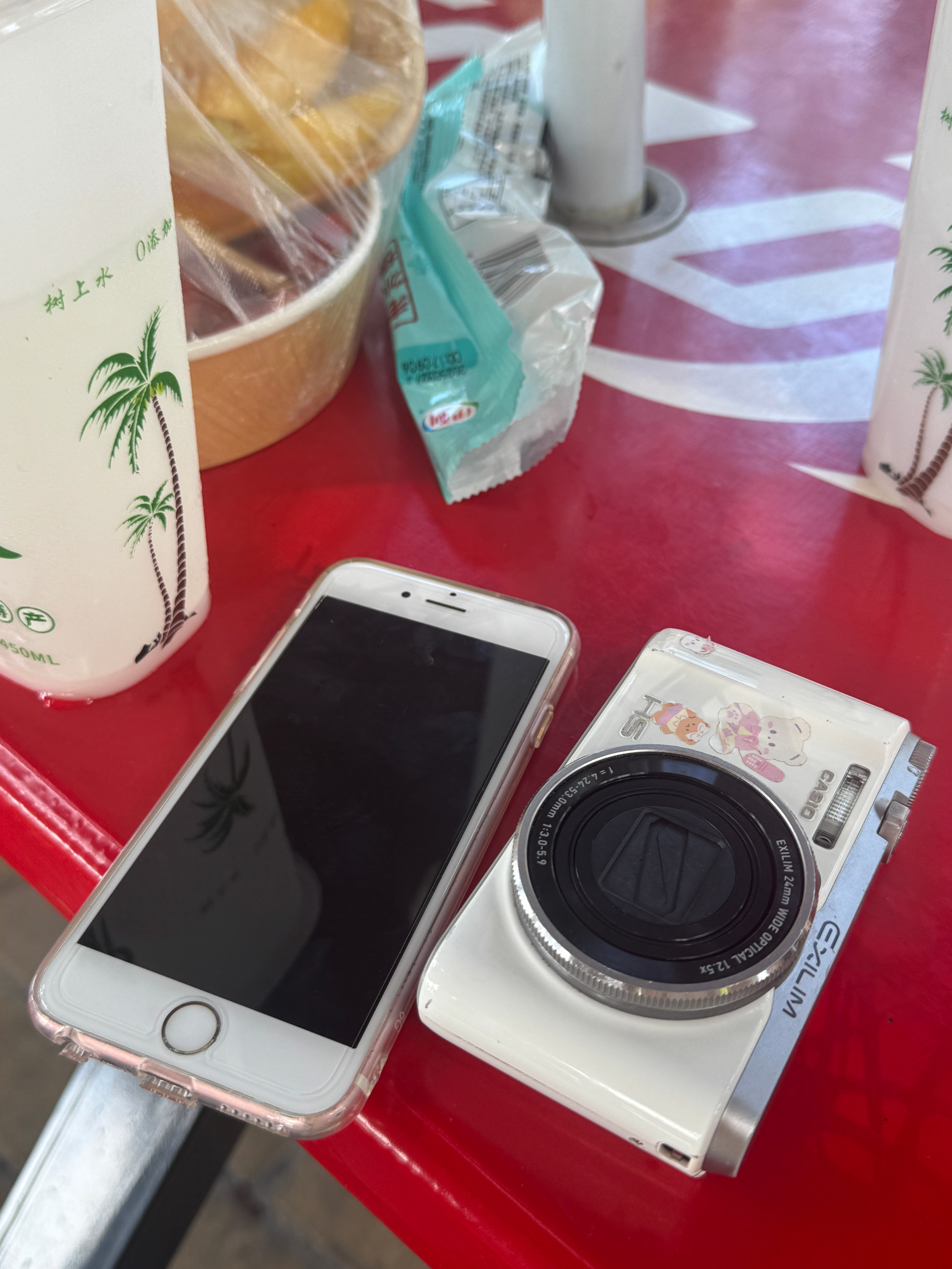 我的拍照设备就是这两个啦！一个6s 一个卡西欧zr1000 ​​​