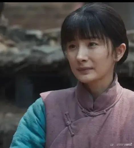 妆越素，演技越好，没有偶像包袱的杨幂终于有演技了。去年的《狐妖小红娘》播出后掉咖