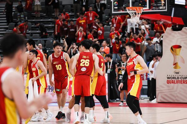 中国男篮vs黎巴嫩男篮杨瀚森绝杀中国男篮  杨瀚森19分9篮板，上篮准绝杀，中国