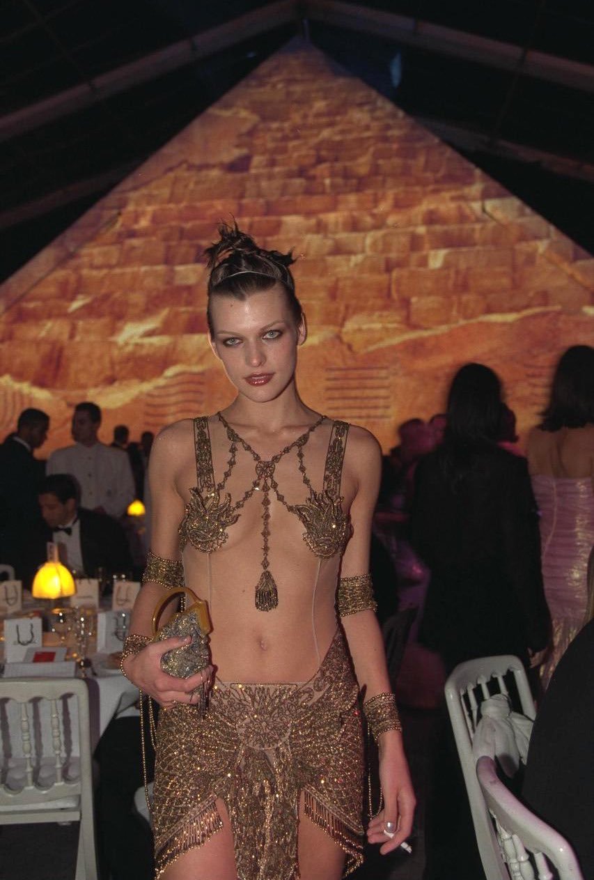 Milla Jovovich 在戛纳（1997） 