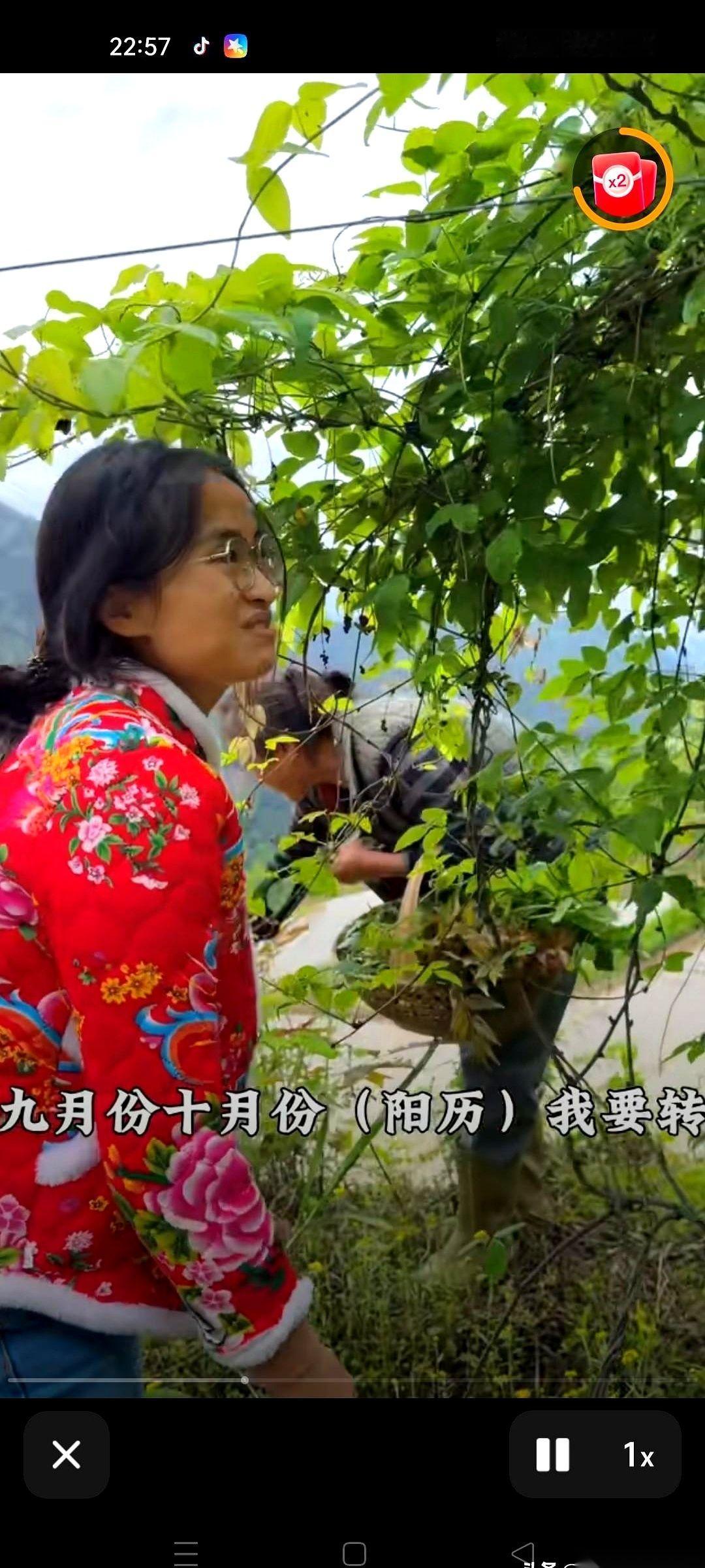 冬宝的视频里，全家人都露过脸，唯独有一个人，像个隐身人，在镜头外“消失”了好几年