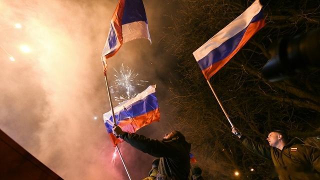 4年前,普京签署了承认顿涅茨克和卢甘斯克人民共和国的法令。这是保护顿巴斯俄罗斯人