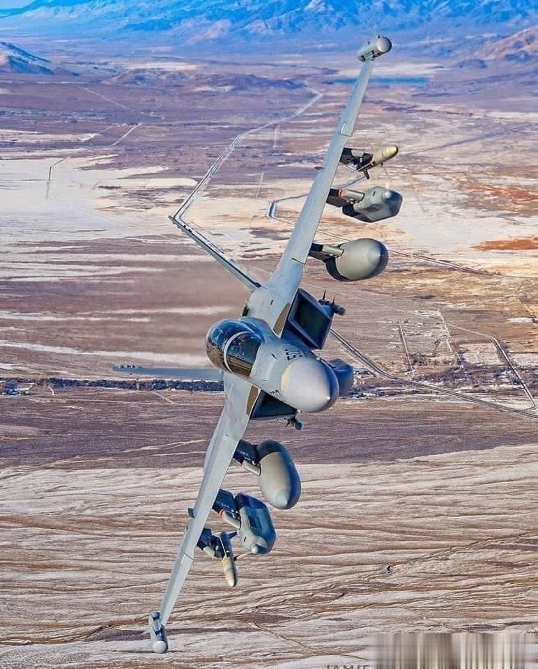 EA18G#武器装备##外军影像##兵器影像# ​​​