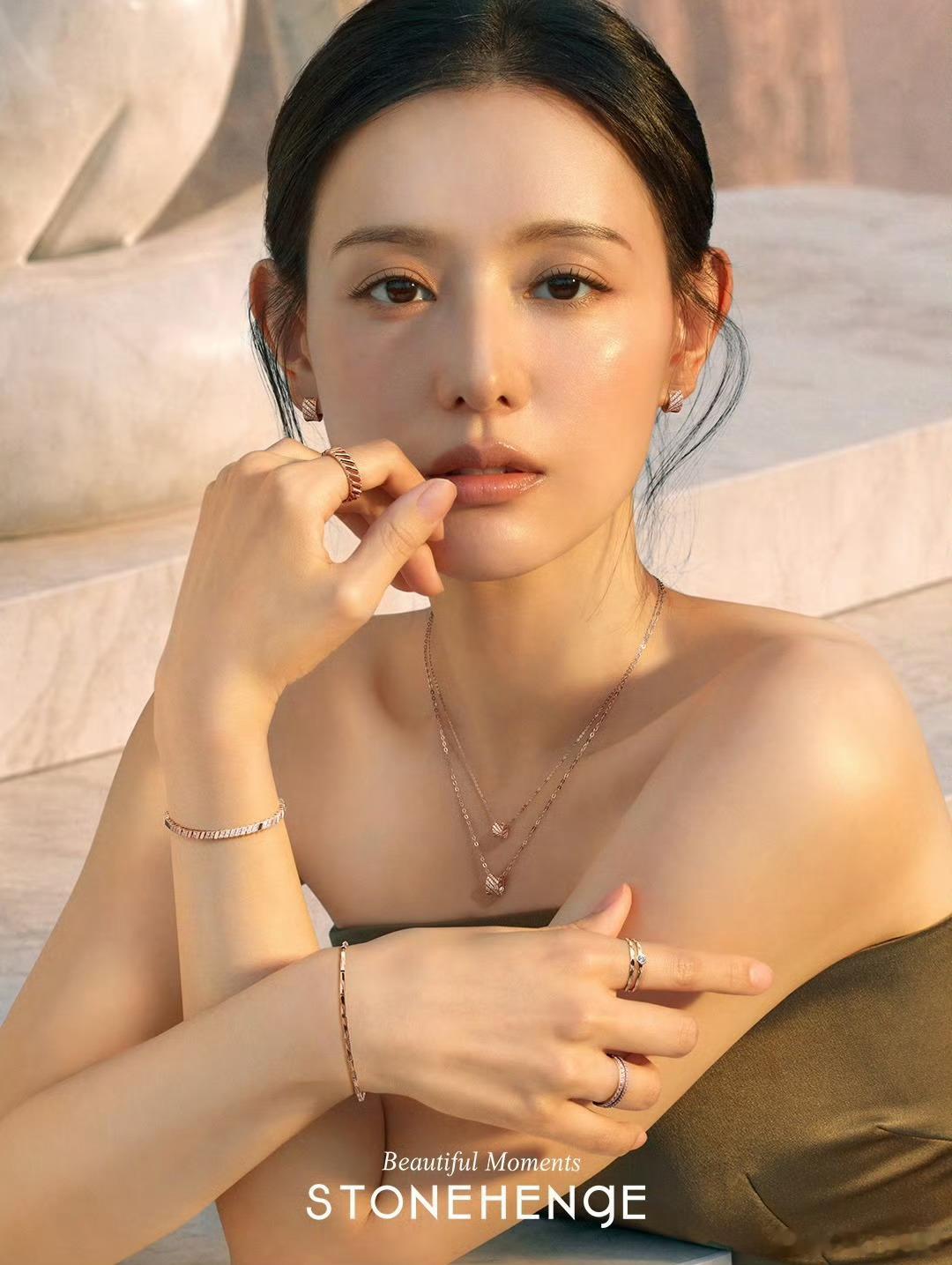 金智媛 × STONEHENgE 全新宣传大片 📸 