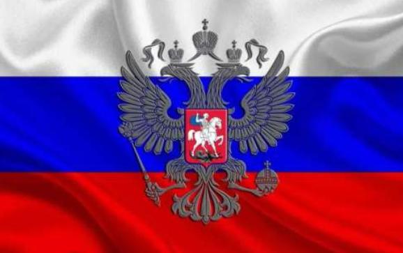 实际上一直有观点将俄罗斯按区域发展与人口结构划分为不同视角，一个是莫斯科圣彼得堡