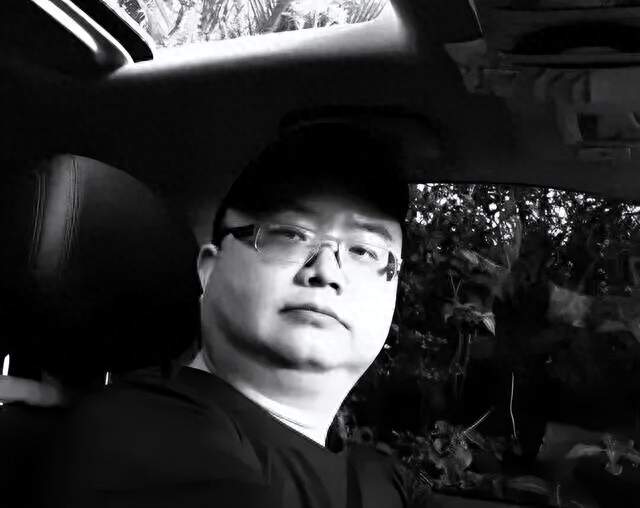 自媒体人被雇凶杀害，弃尸荒山，他经历了什么