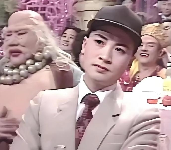 即使年华老去，迟重瑞年轻时的颜值依然令人惊艳，仿佛看到了唐僧肉背后的魅力之源。