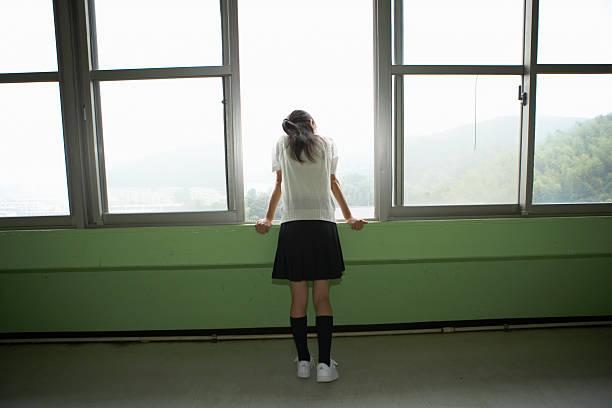 《婚姻最怕的不是穷，而是“俩人一起停摆”》
很多夫妻走着走着就散了，不是因为谁出