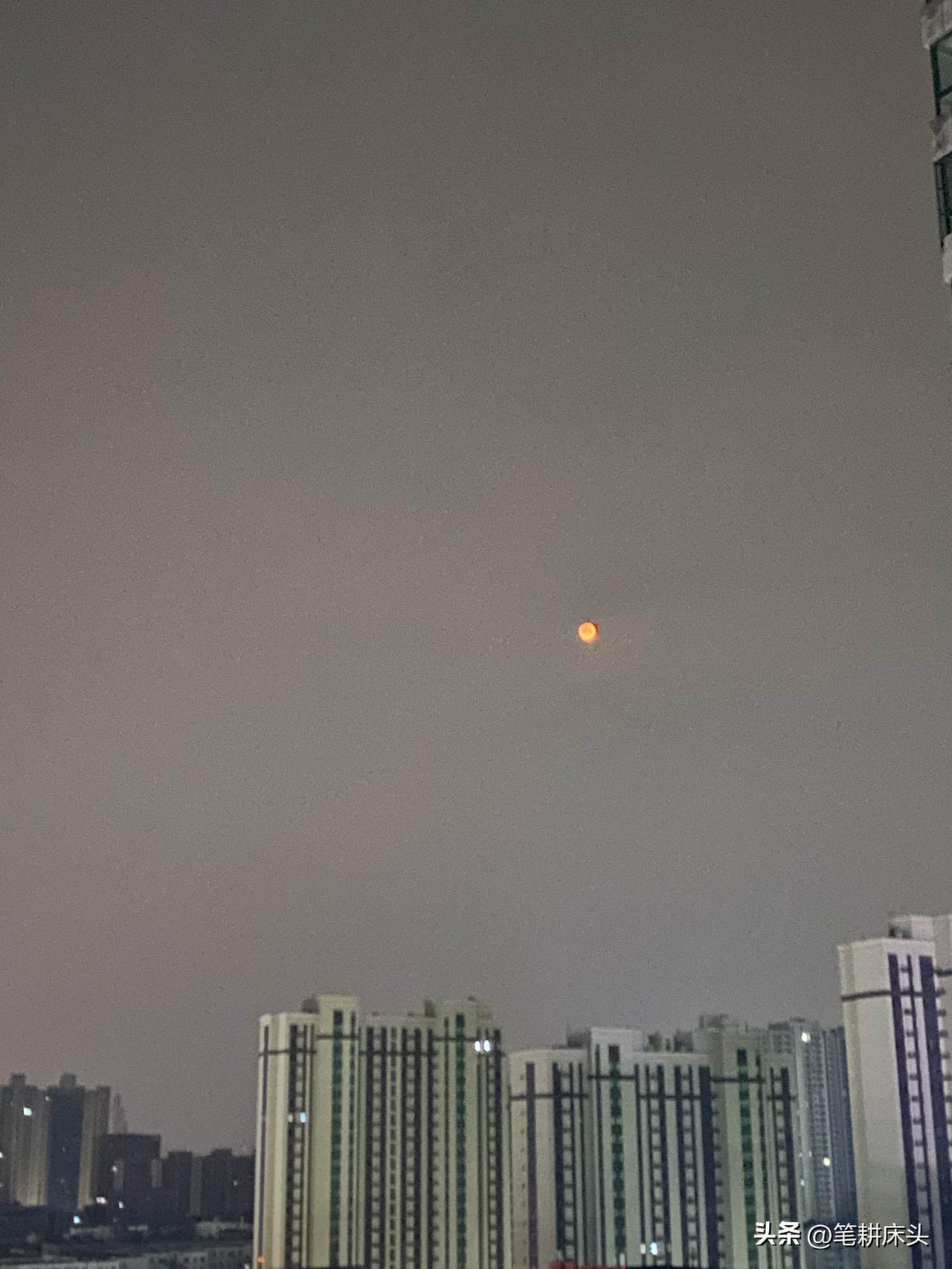 震级：5.9
地点：宜宾
老天保佑！