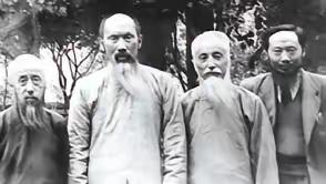 重庆解放前，我党派人去争取杨森。提了四个条件。他只答应了一条：部队走的时候，不破