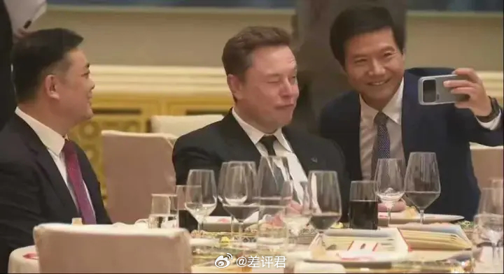 雷总什么时候发这张自拍。