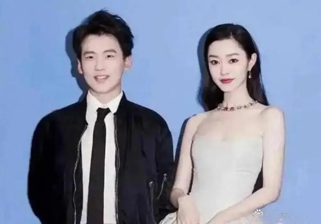 郭麒麟恋情曝光，背后竟藏着这样的故事，快来看！

郭麒麟恋爱被实锤啦！他和绰号“