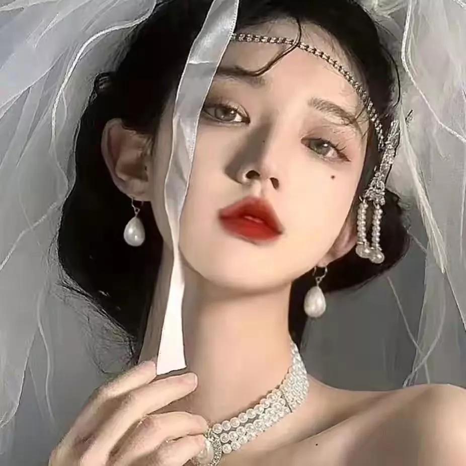 温柔优雅，如梦似幻，每一帧都散发着浪漫气息。婚纱照 婚纱婚纱照 梦幻婚纱大片 甜