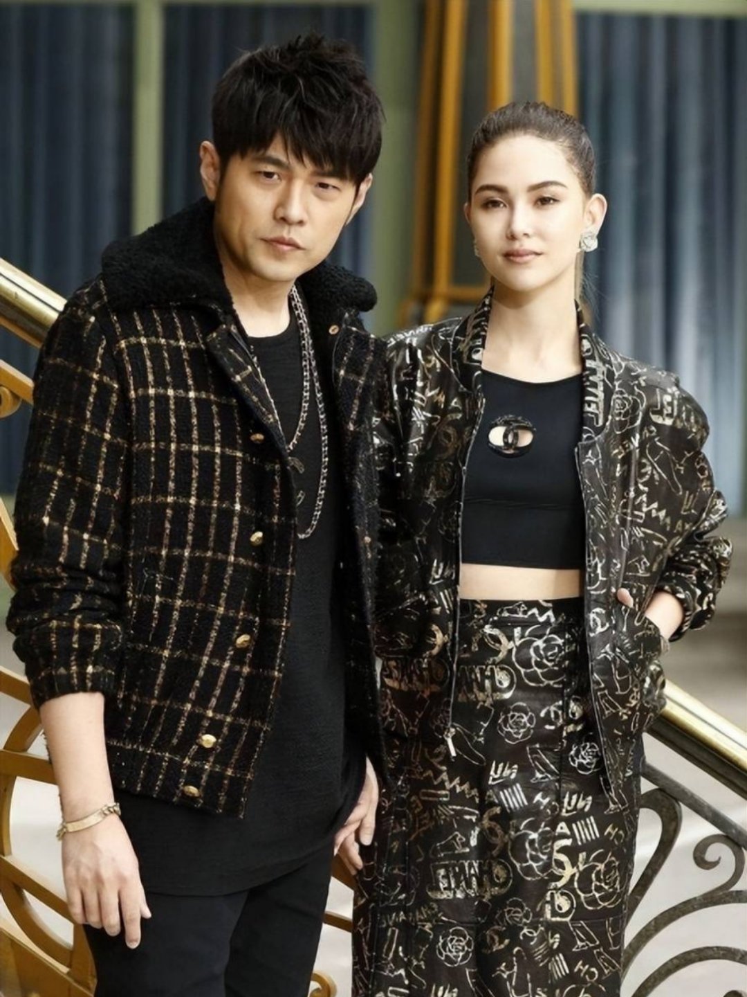 王子邱胜翊交保释金后回昆凌豪宅 台湾艺人王子邱胜翊因涉嫌十年前伪造病历逃避兵役被