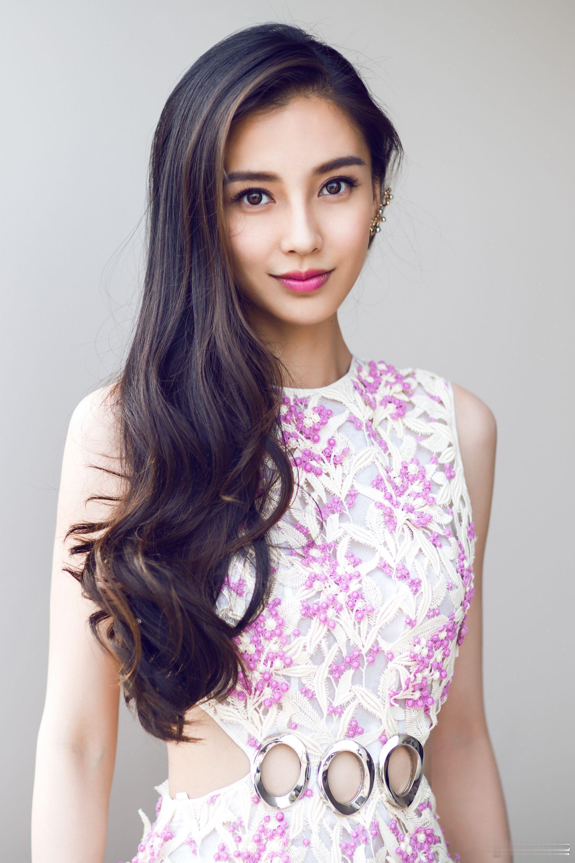 曝Angelababy没有靠黄晓明这个不是众所周知的事情了嘛baby拥有这幅顶美