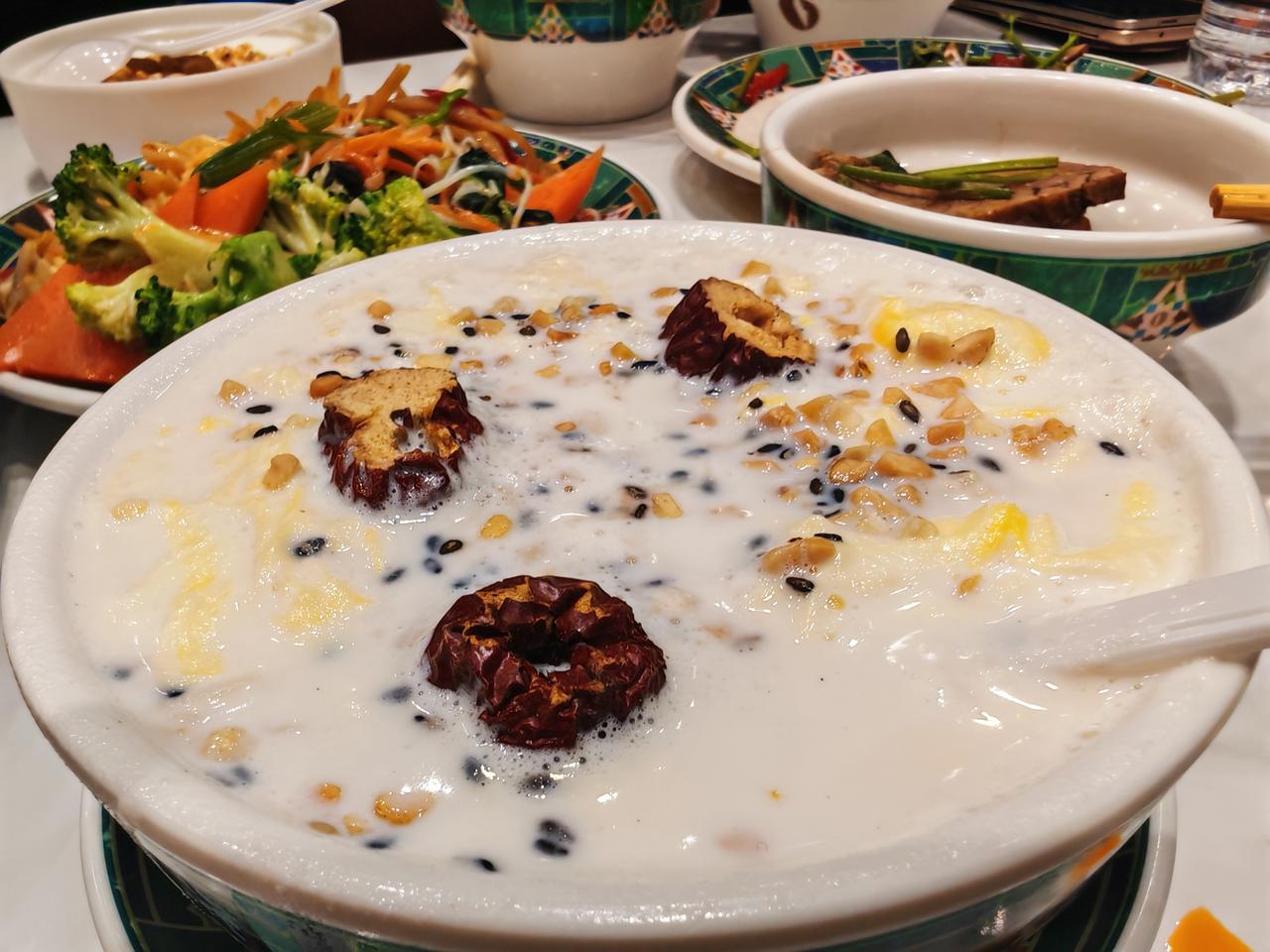 德周严选：吃正宗甘肃美食，就来河北省甘肃商会会员单位：阿西娅！兰州牛肉面，浆水面