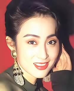 香港娱乐圈的“分手劫难”：当红女星的九年束缚与一夜坠落
 
一夜之间，全香港的导