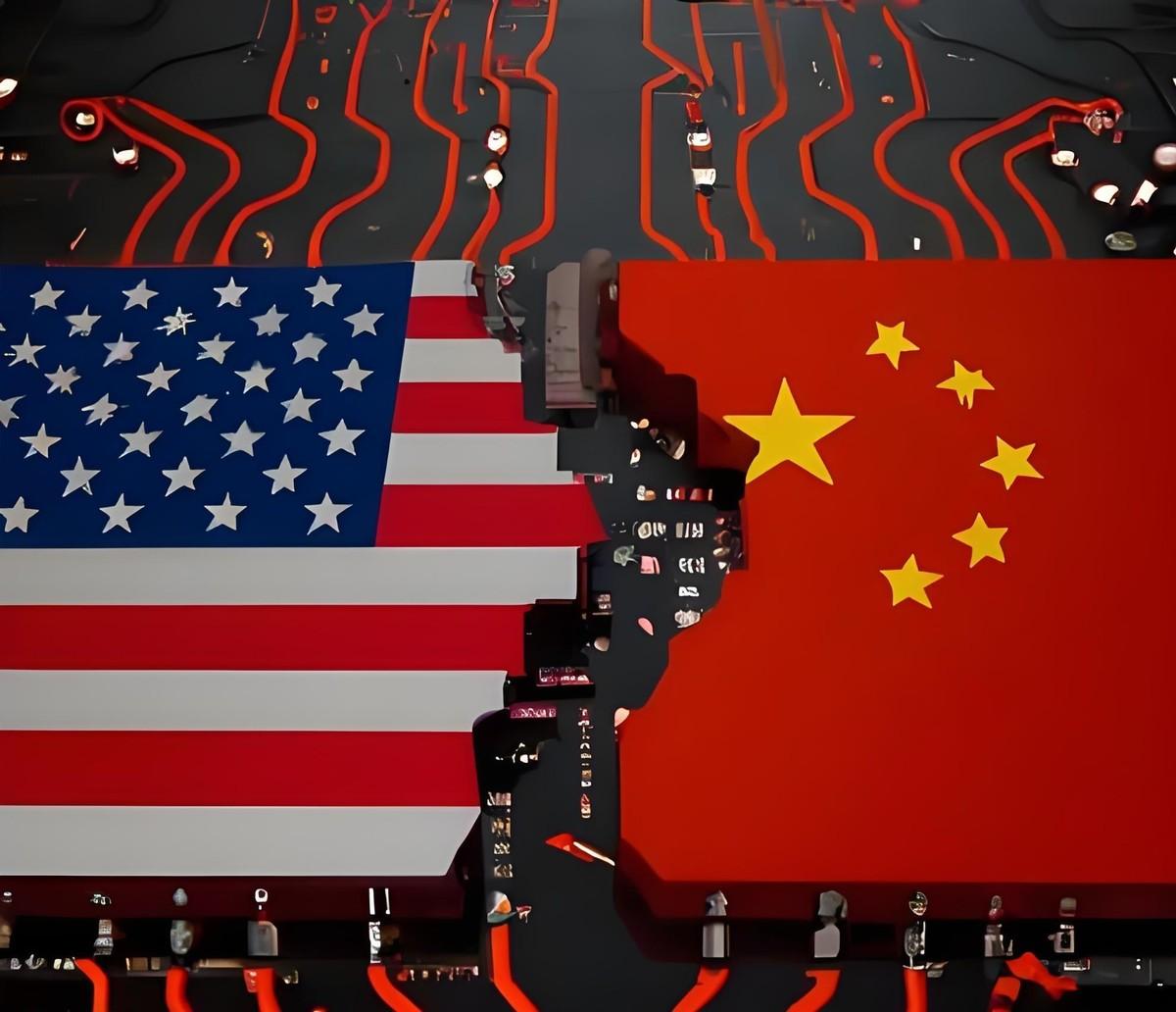 “中国芯片落后美国两三年”，这话你信吗？
英伟达CEO黄仁勋自己先不信。他公开说