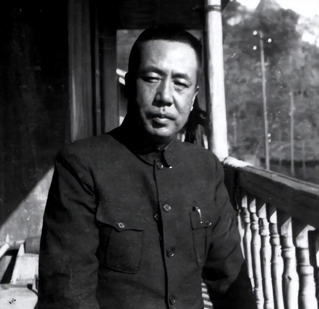 1949年，潜伏在台湾的陈宝仓意识到，他的身份早晚会暴露，为了消除后顾之忧，他将