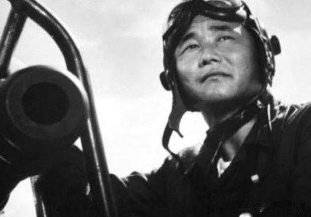 1965年飞行员高长吉竟不顾毛主席的禁令，直接击落越界挑衅的敌机，谁料这竟让空军