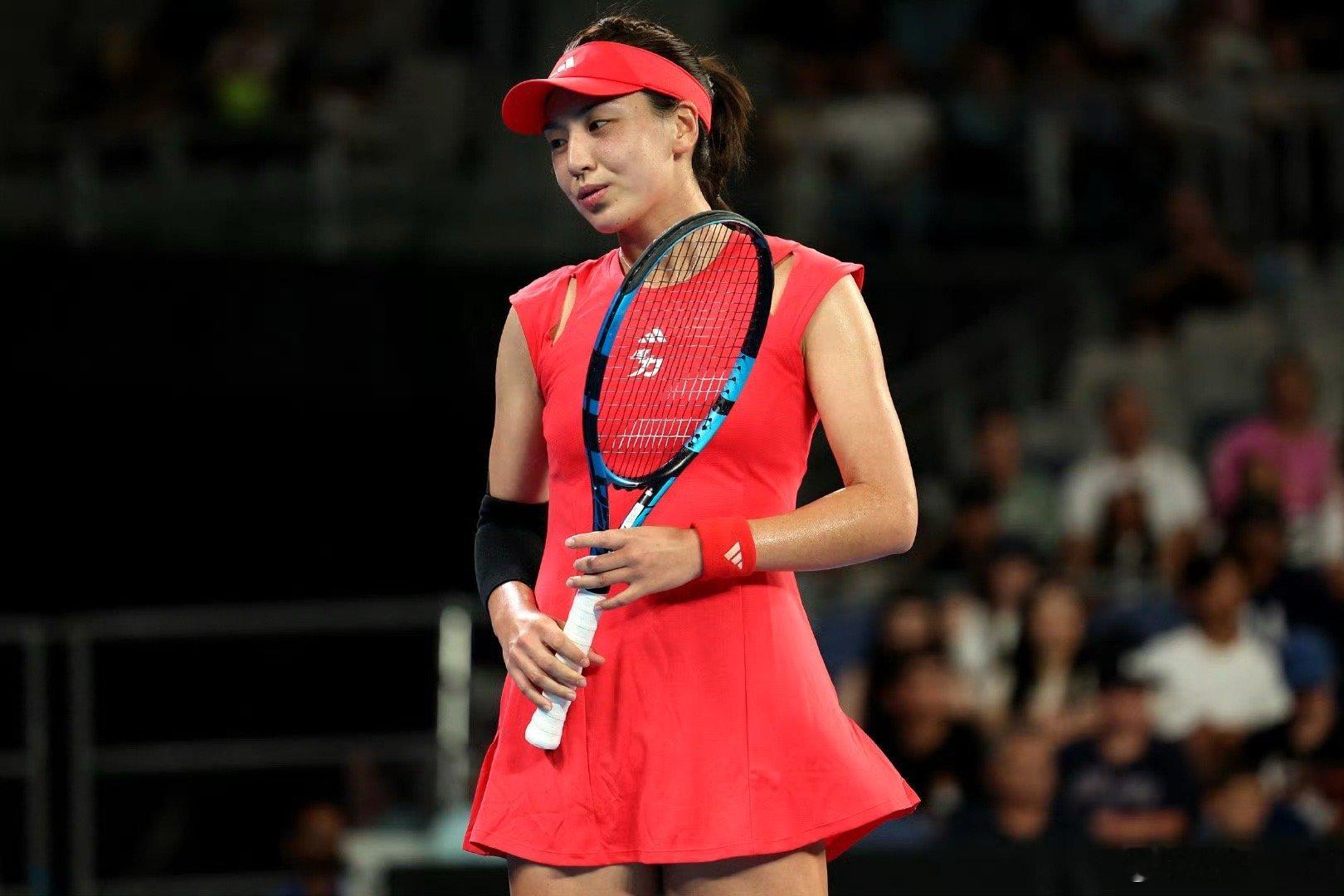 太棒啦！王美人成功晋级八强奥克兰站第二轮，7号种子王欣瑜以7-5 6-4淘汰扎拉