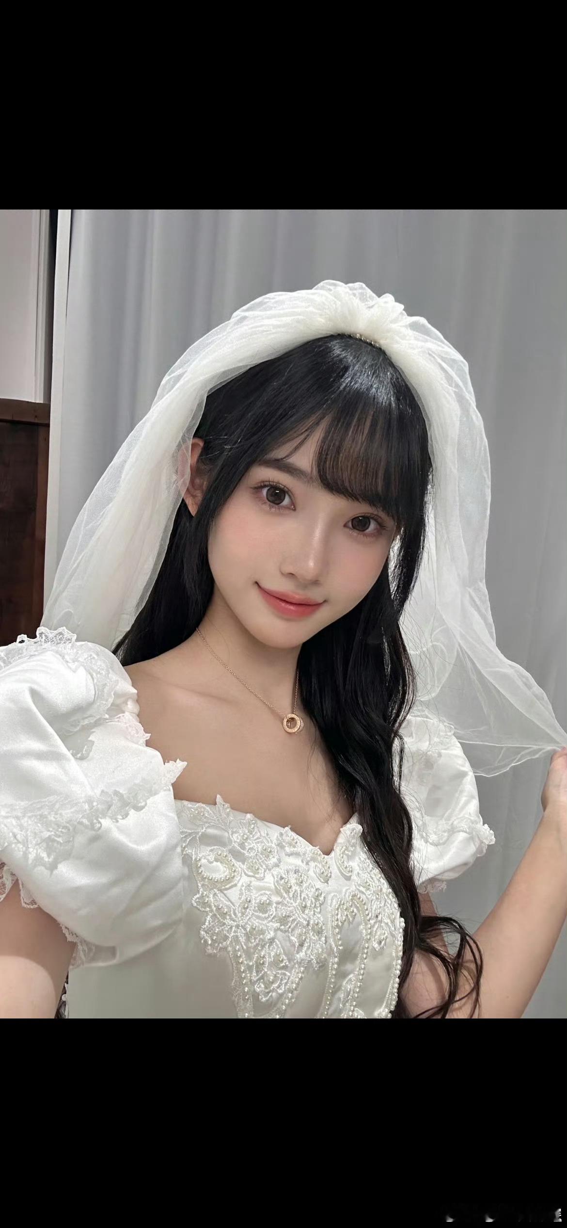 林俊杰女友七七婚纱写真 很漂亮👰♀️ 