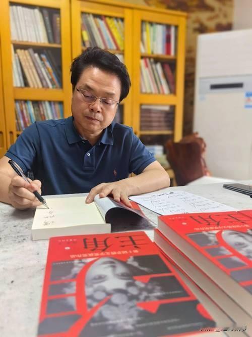 陈彦（《主角》作者）：茅盾文学奖得主、陕西文学代表、秦腔文化书写者
 
一句话定