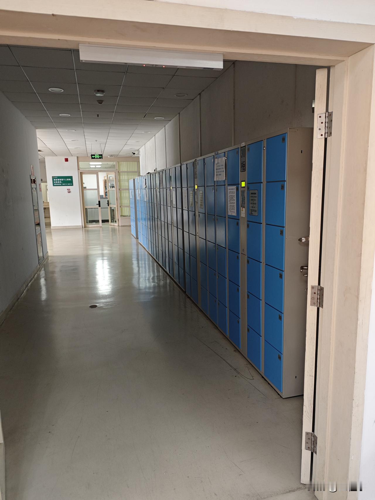 伊朗明知西方电信设备（爱立信、诺基亚、思科等）有被以色列黑客渗透的巨大风险，却仍