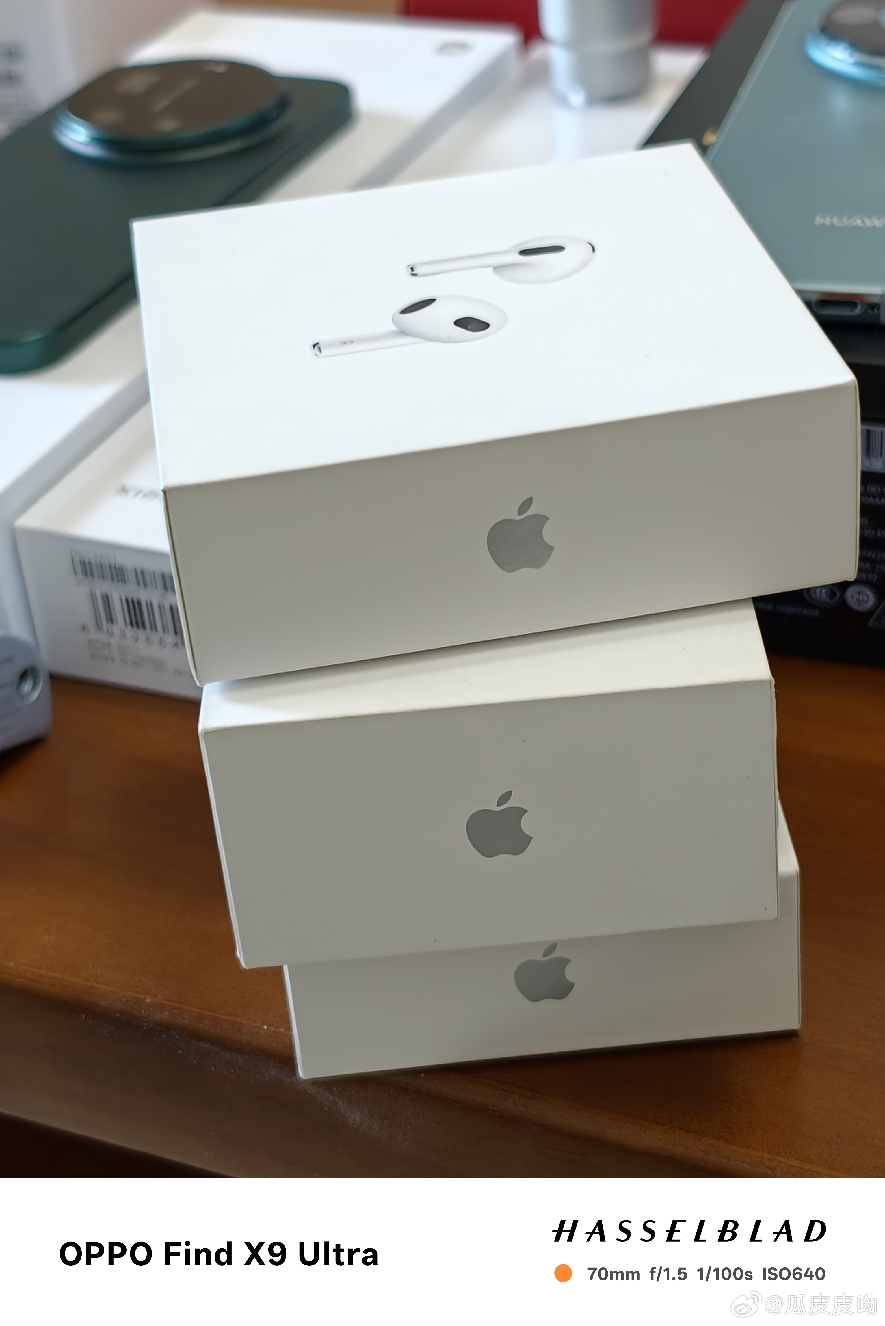 特价出几个全新未拆封未激活的耳机Air Pods 3白色，599包邮Air Po
