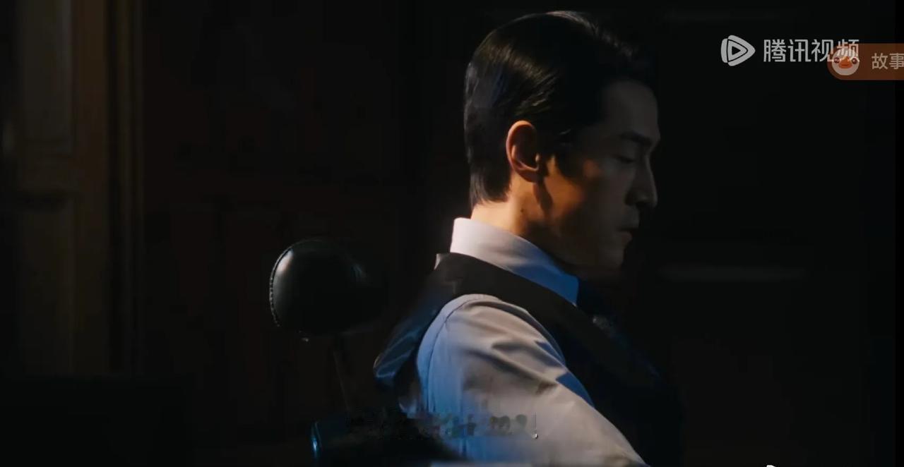 看完今天的繁花，很多人疑问宝总最后破产了嘛？
1.无论是王小姐，还是李李，或者是