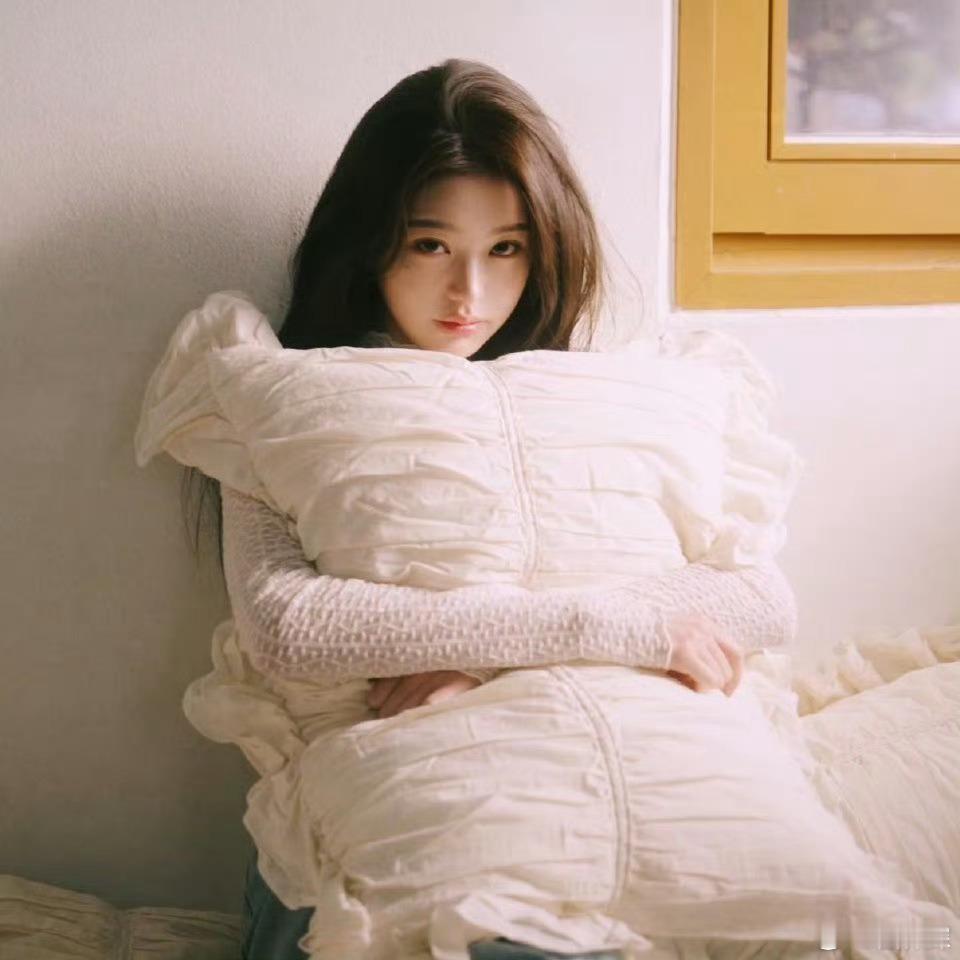 IVE张元英演员公式照公开 🪪✨ 