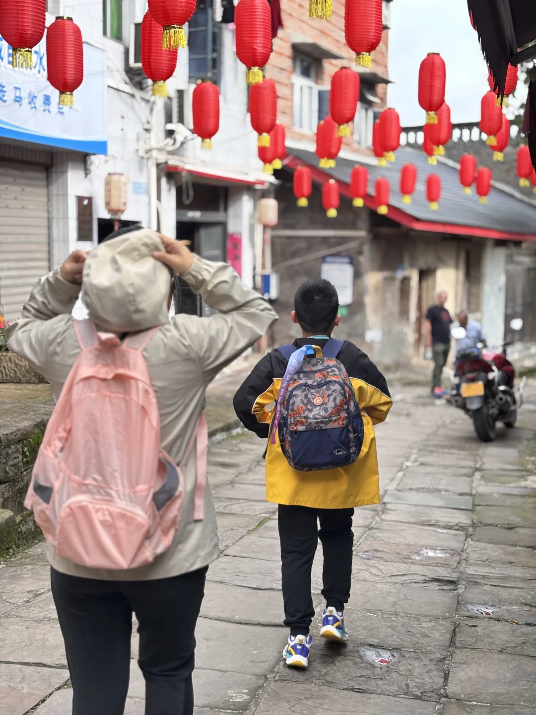 走马古镇+成渝古驿道｜亲子徒步，捡板栗
