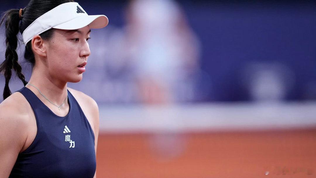 王欣瑜连续三轮逆转晋级WTA250鲁昂站首轮，中国金花王欣瑜以3-6/6-4/6